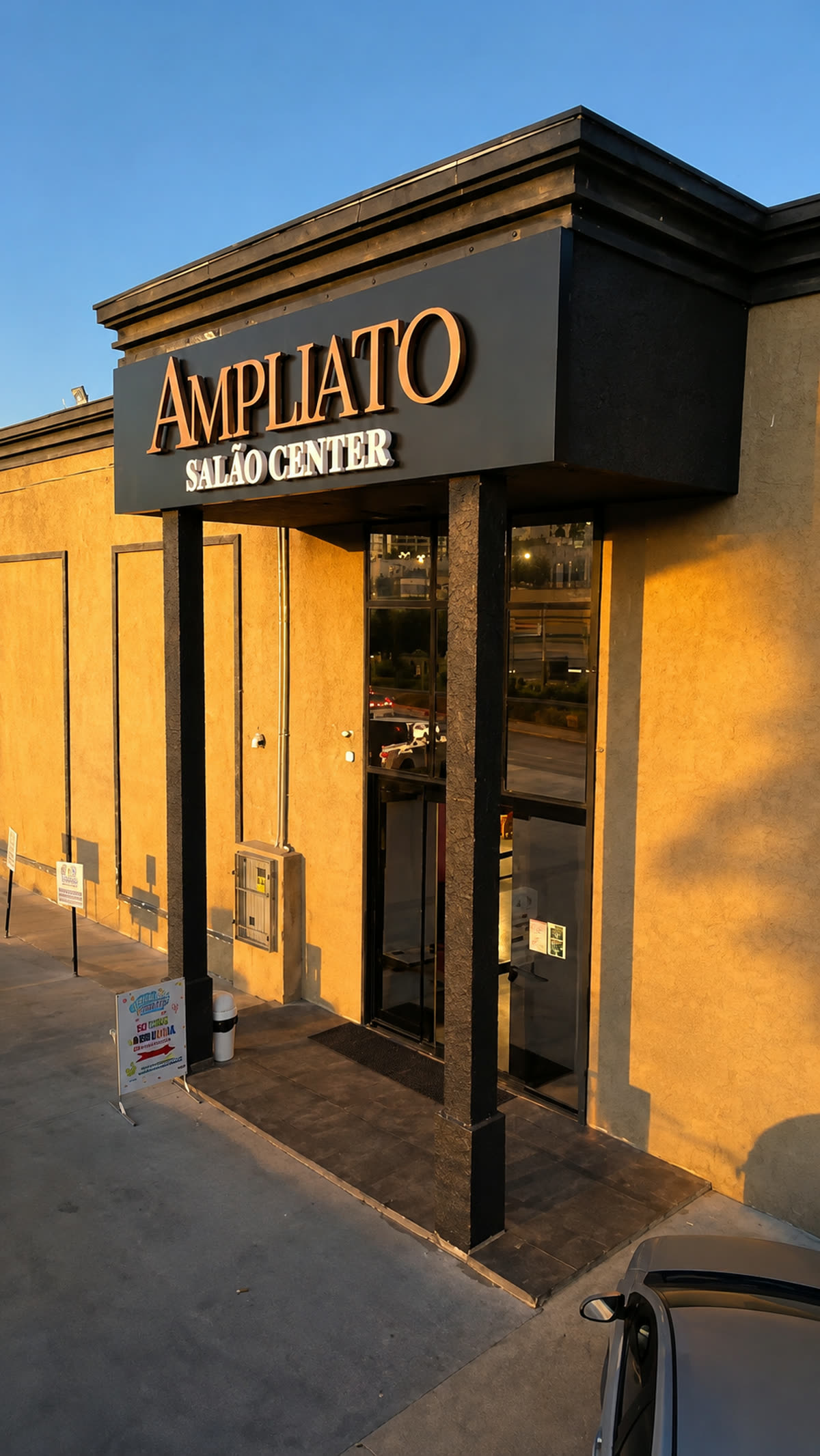 Fachada do Ampliato Salão Center